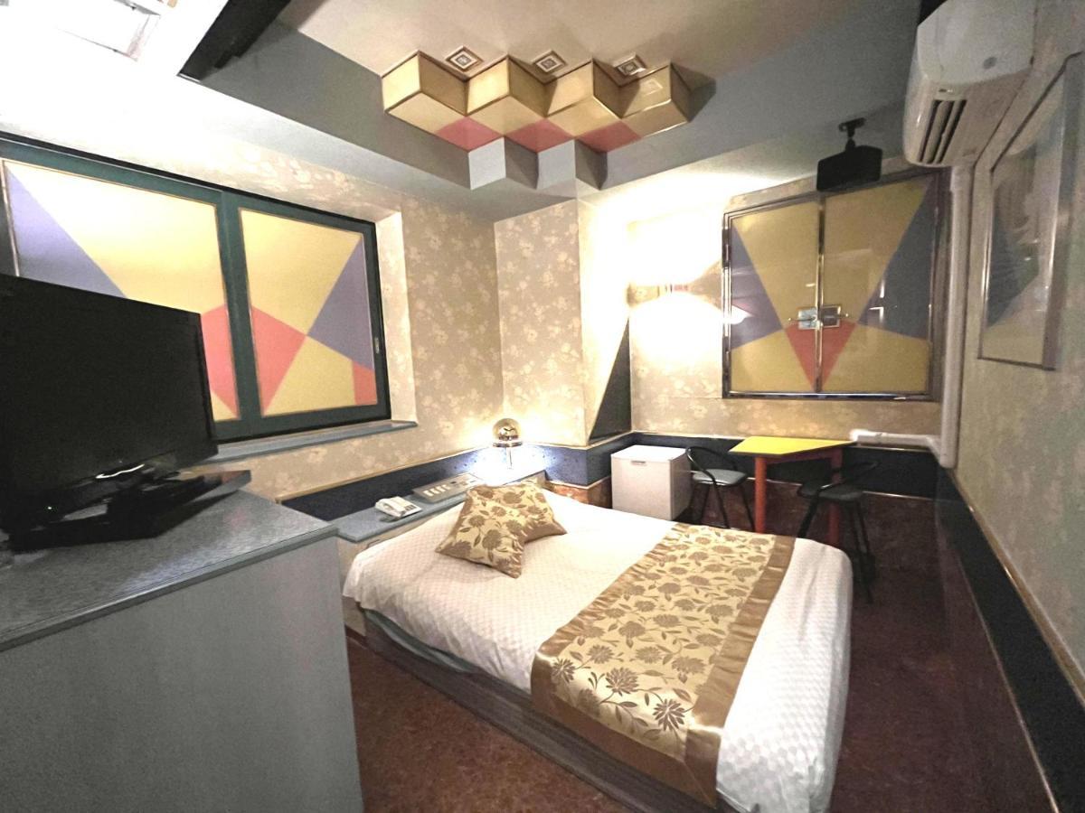 Hotel Crystal 大人専用 Prefektura Tokio Exteriér fotografie